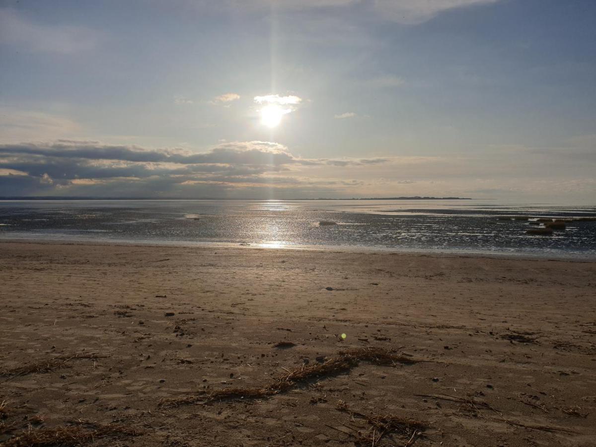 Favières Les Garennes Bed & Breakfast エクステリア 写真