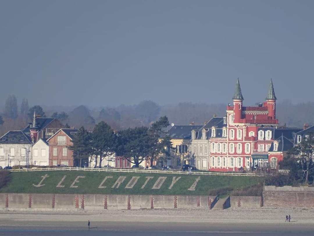 Favières Les Garennes Bed & Breakfast エクステリア 写真