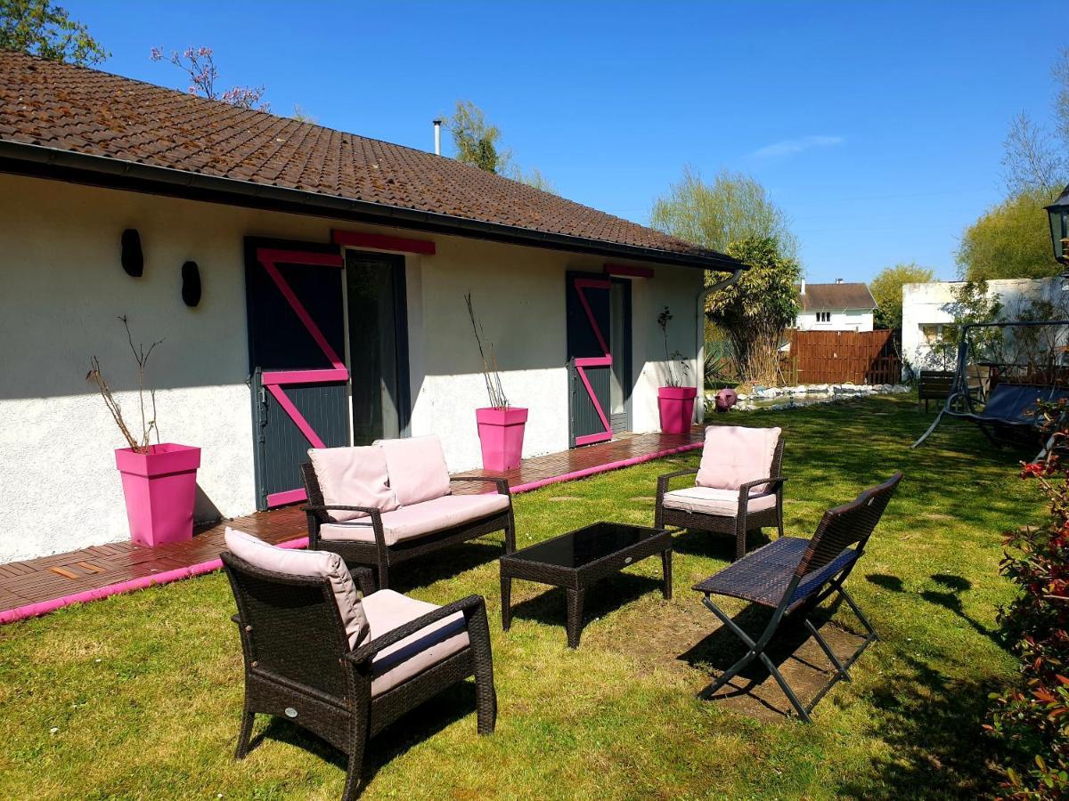 Favières Les Garennes Bed & Breakfast エクステリア 写真